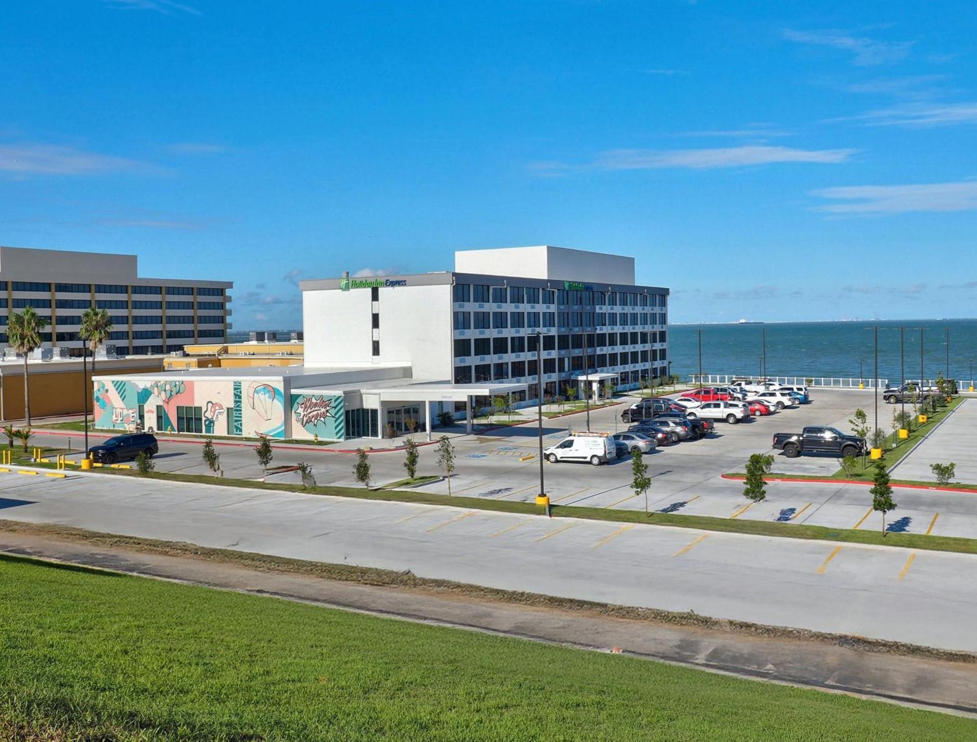 Holiday Inn Express Corpus Christi - Beachfront By Ihg Buitenkant foto