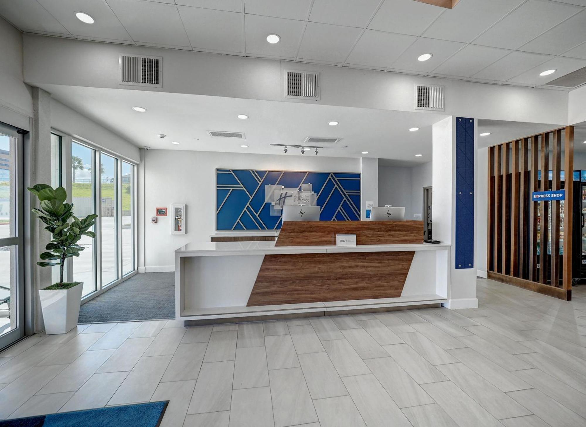 Holiday Inn Express Corpus Christi - Beachfront By Ihg Buitenkant foto