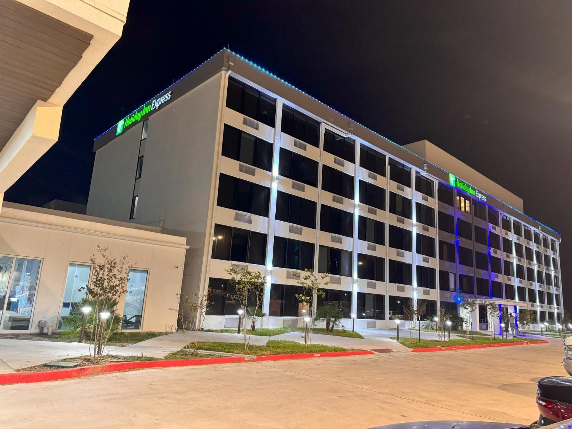 Holiday Inn Express Corpus Christi - Beachfront By Ihg Buitenkant foto