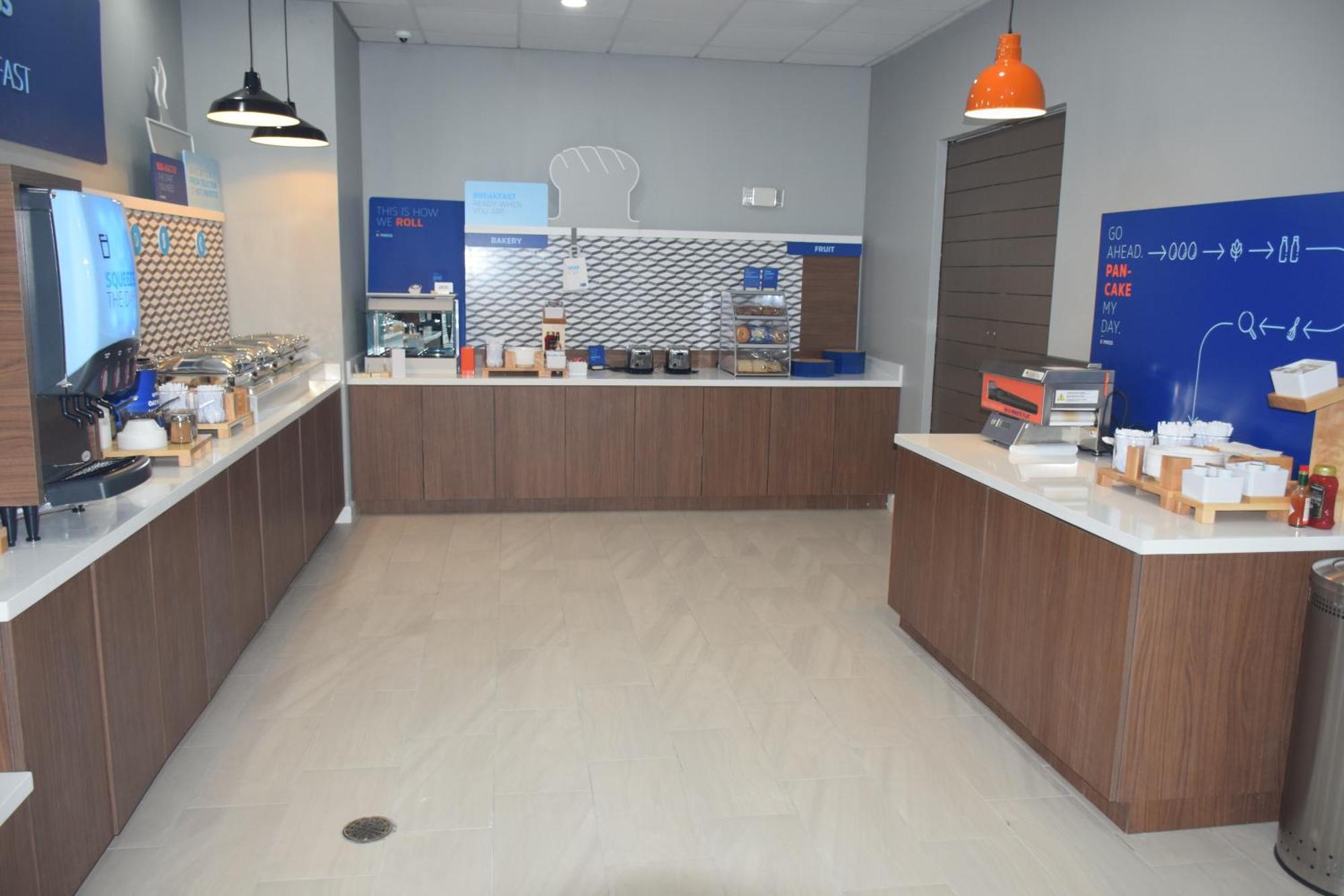 Holiday Inn Express Corpus Christi - Beachfront By Ihg Buitenkant foto