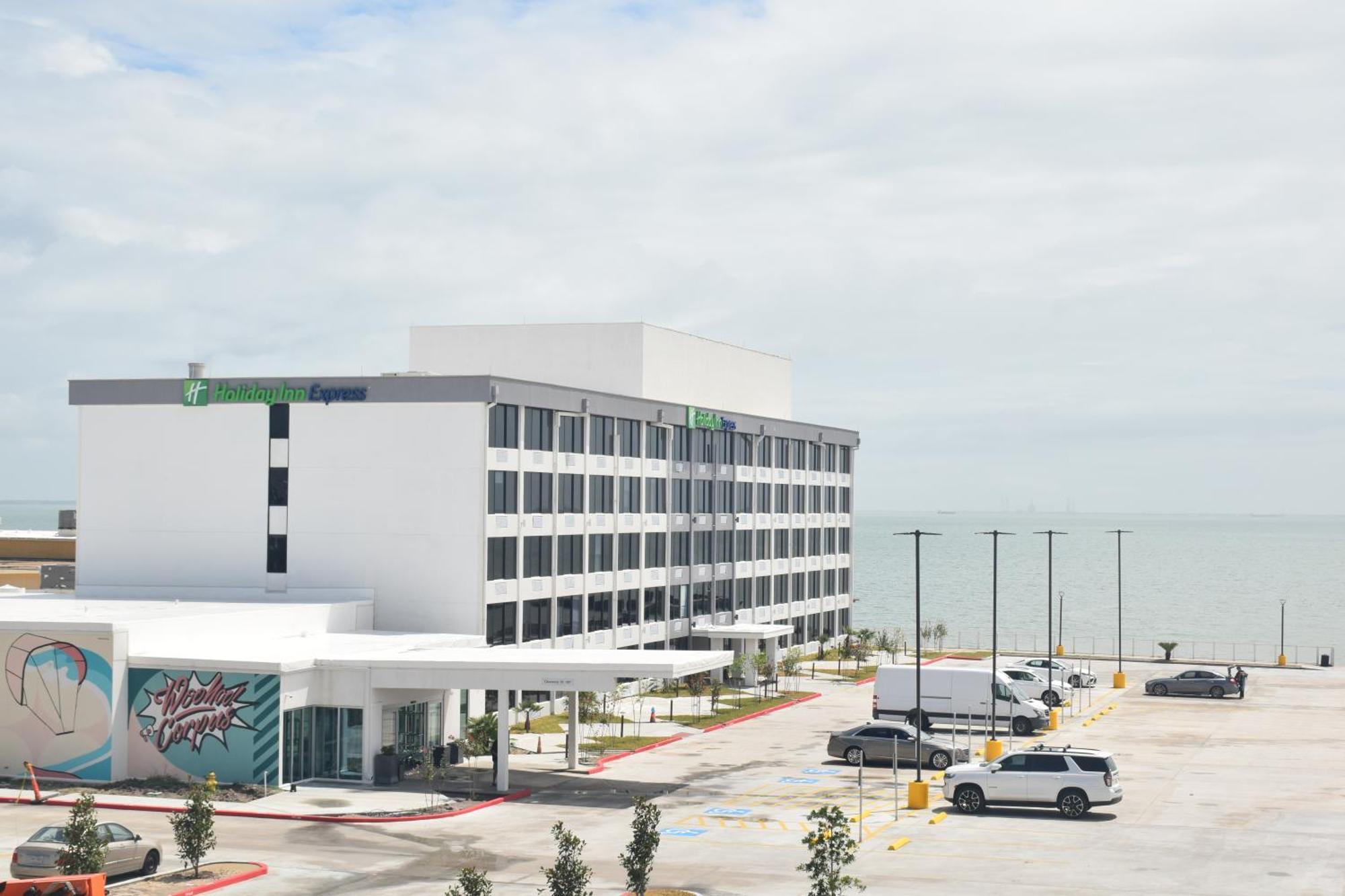 Holiday Inn Express Corpus Christi - Beachfront By Ihg Buitenkant foto